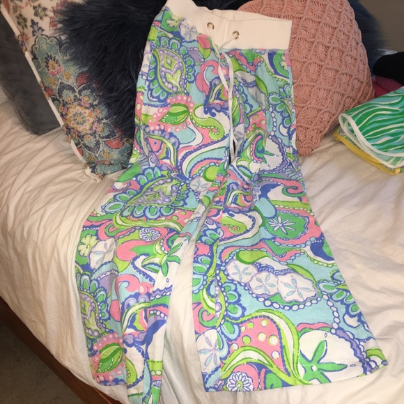 Lily Pulitzer- the beach pant size 00! - Picture 2 of 4